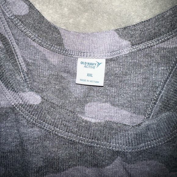 Women’s Old Navy Razorback Tank-XXL - Picture 2 of 3